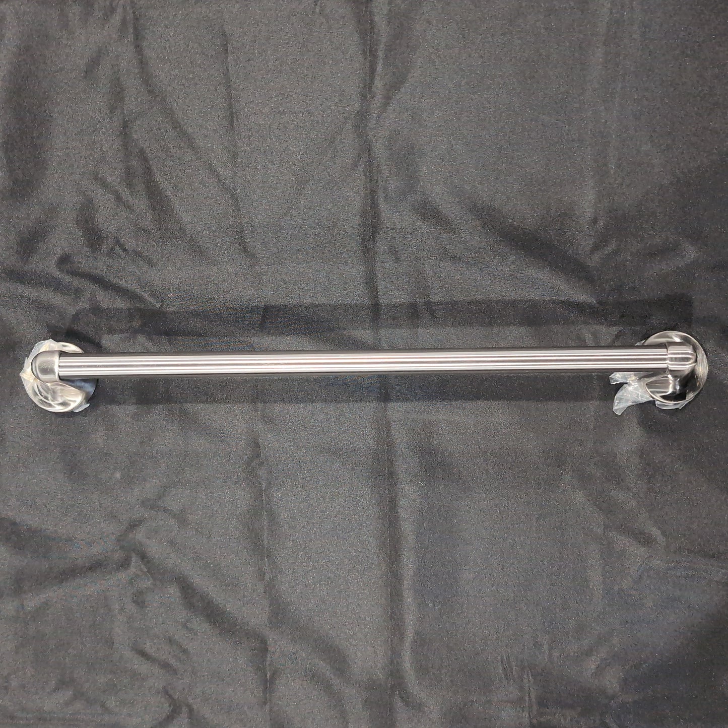 Design house Alta Bay  18” Brushed Nickel Towel Bar